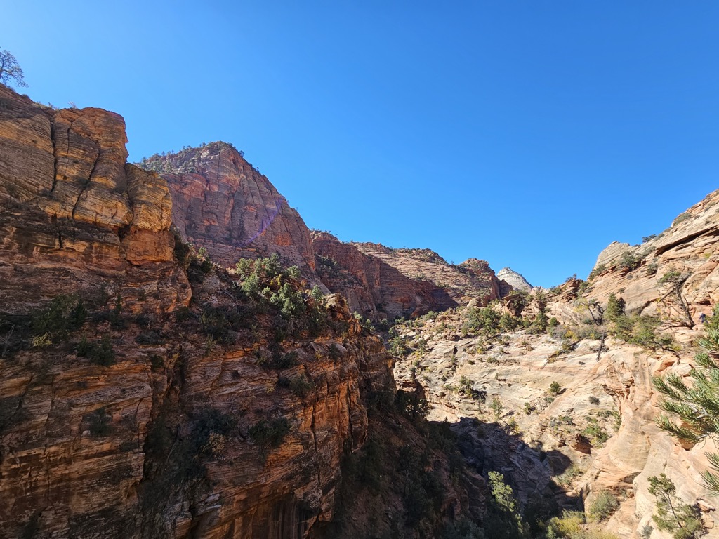 Zion National Park – Canyon Overlook, Weeping Rock